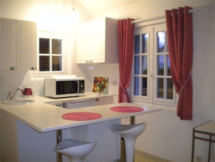 Villa Aux Marguerites Sainte-Genevieve-les-Gasny Habitación foto