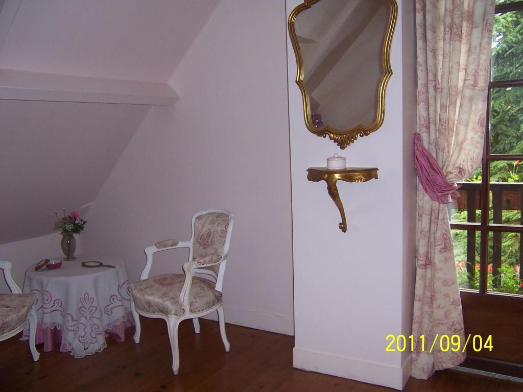 Villa Aux Marguerites Sainte-Genevieve-les-Gasny Habitación foto