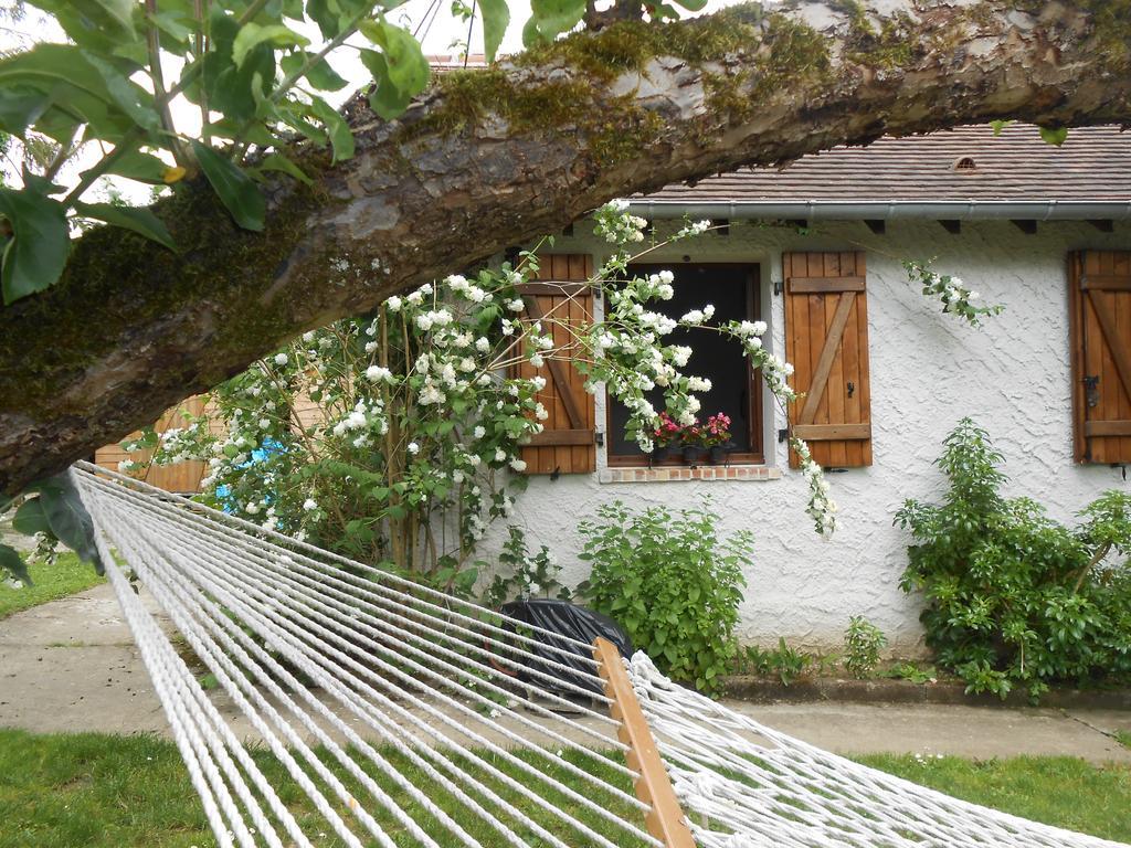 Villa Aux Marguerites Sainte-Genevieve-les-Gasny Habitación foto